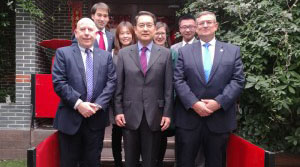 Encuentro entre el embajador chino e Interporc